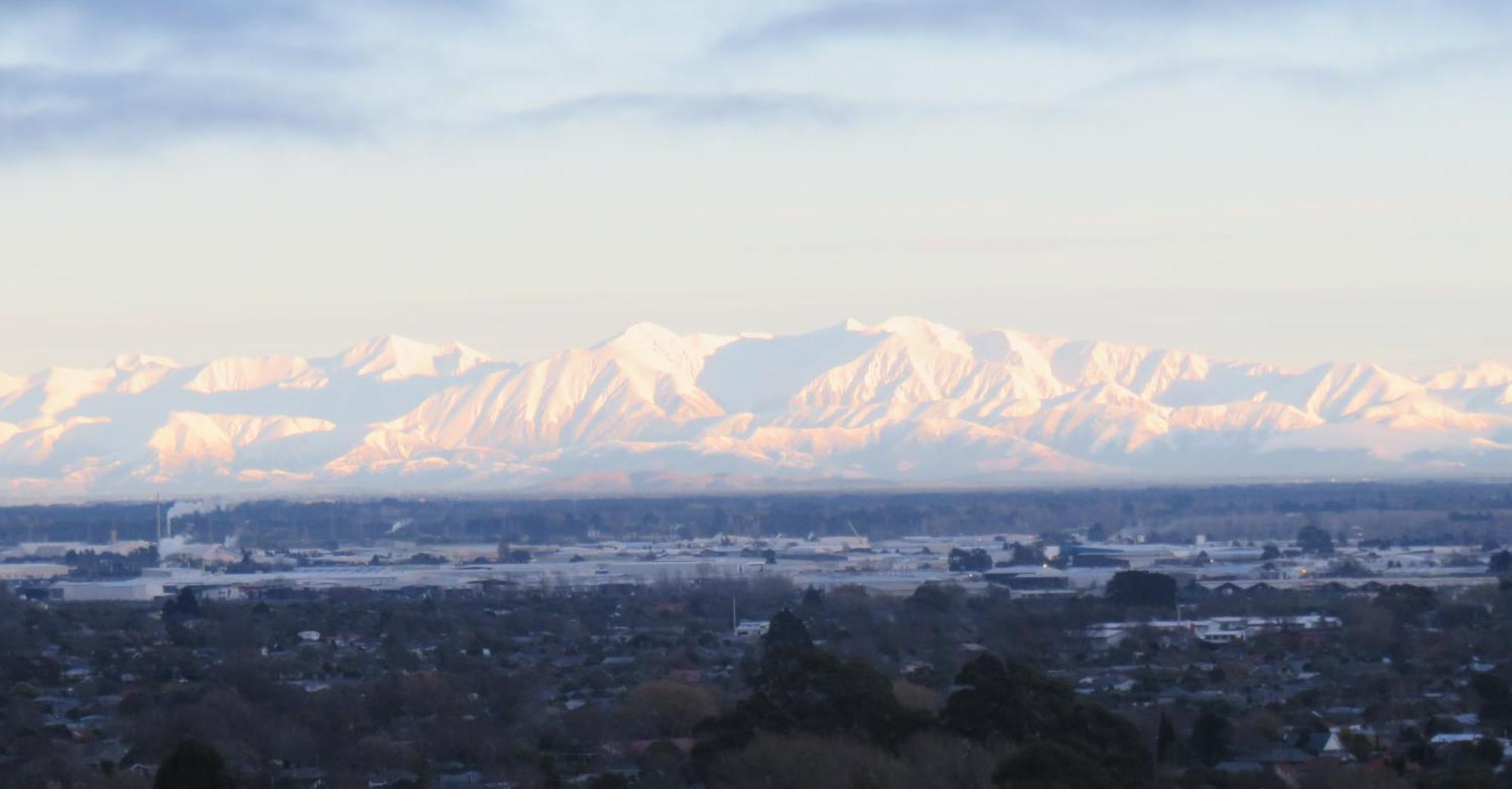 340 Deg Alps & Sea Bed and Breakfast Christchurch Eksteriør billede